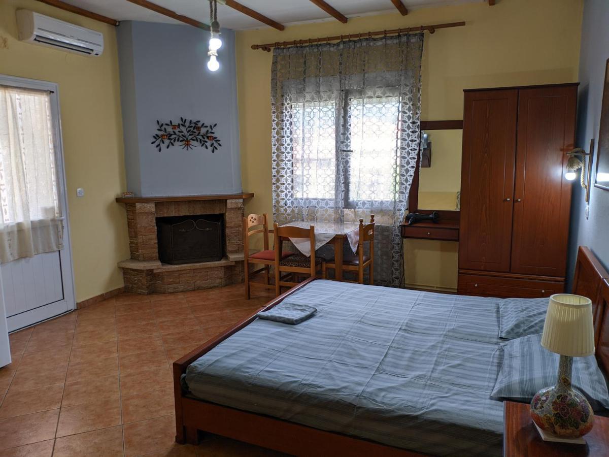 Alexandros Guesthouse Órma Dış mekan fotoğraf