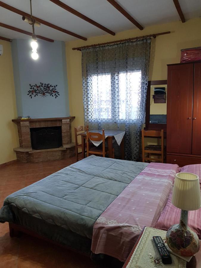 Alexandros Guesthouse Órma Dış mekan fotoğraf